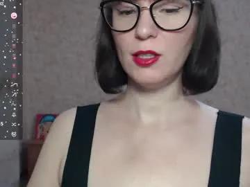 Irenlarasani from Chaturbate