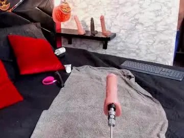 ivisbouncyass on Chaturbate 