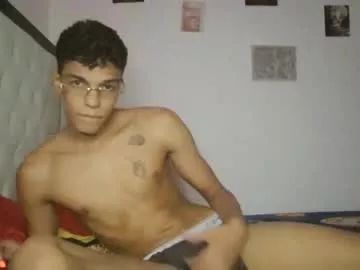 james_dreams_ from Chaturbate is Freechat