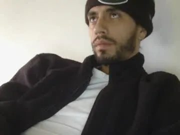 Freechat jeanpierbello7 on Chaturbate