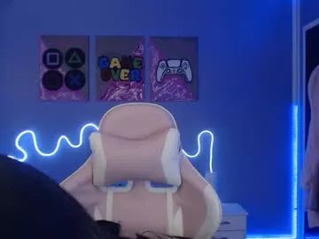 Freechat julieta_de_los_angeles on Chaturbate