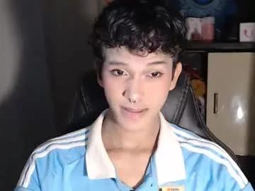 Ken_bigcockxx from Chaturbate