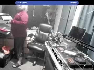 Kinkybiguy14 from Chaturbate