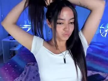 Laraa_rous from Chaturbate