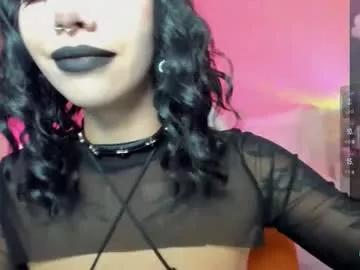 Leylanoir from Chaturbate