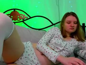 Lilianslow from Chaturbate