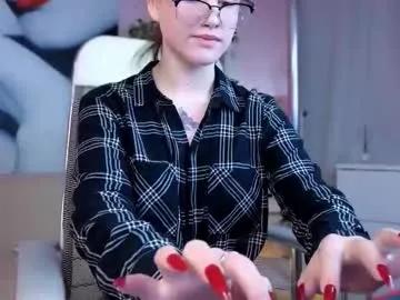 Lilly_4u from Chaturbate