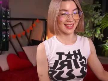Try girls webcam shows. Sweet cute Free Performers.
