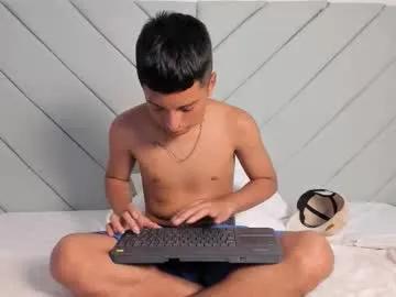 little_kris1 from Chaturbate is Freechat
