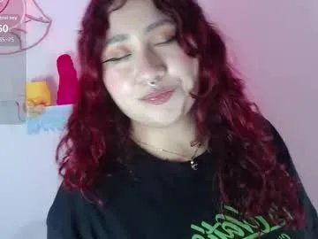 Freechat littlee_red on Chaturbate