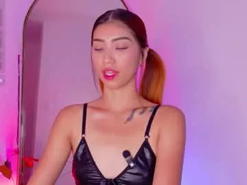 Freechat lorraine_28 on Chaturbate