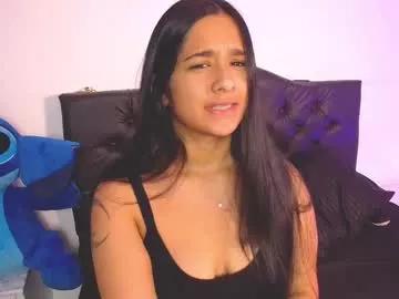 Freechat maeena on Chaturbate