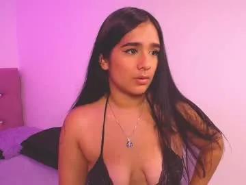 Freechat maeena on Chaturbate