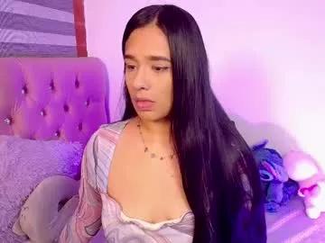 Freechat maeena on Chaturbate
