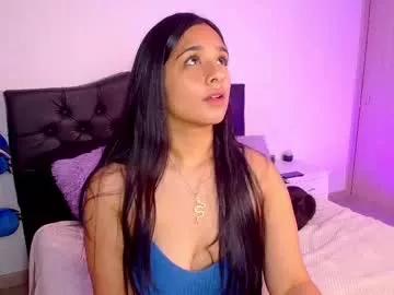 Freechat maeena on Chaturbate