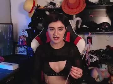 Maevemads from Chaturbate