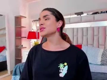 Freechat mariiahneedles on Chaturbate