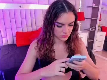 Freechat mariiahneedles on Chaturbate