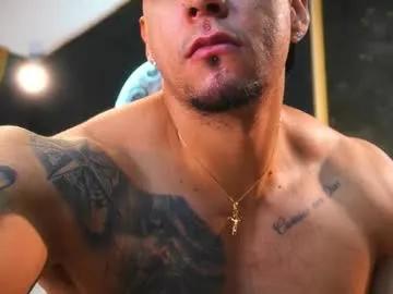 Massimowalton2 from Chaturbate