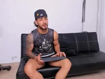 Freechat maximo004 on Chaturbate