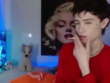 Freechat maxiy_001 on Chaturbate