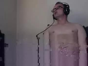 Mcmike_es from Chaturbate