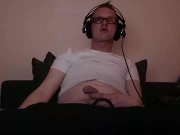 Mcmike_es from Chaturbate