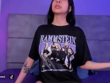 Try girls webcam shows. Sweet cute Free Performers.