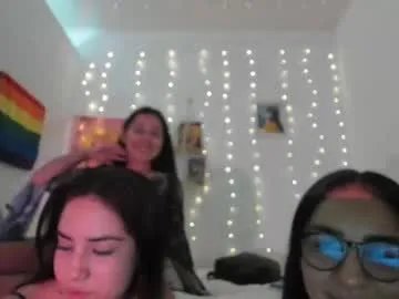 Freechat miaa_06 on Chaturbate