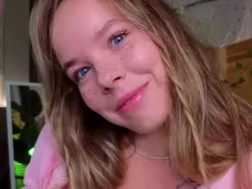 milly_shy from Chaturbate