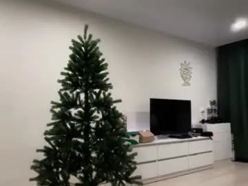 Monnymoonn from Chaturbate