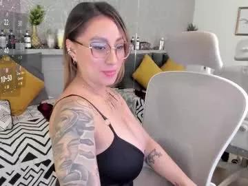 moon_lightt9 from Chaturbate