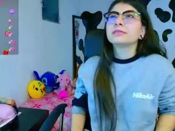 Try girls webcam shows. Sweet cute Free Performers.