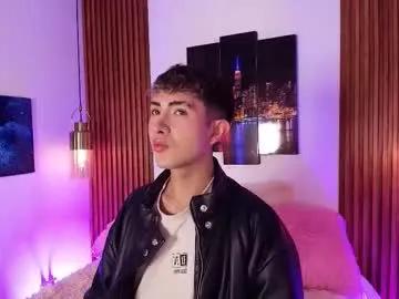 Noah_xitruxx from Chaturbate
