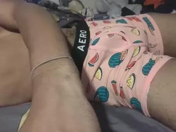 Olliebennit from Chaturbate