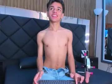 Owen__johnson from Chaturbate
