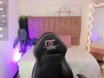 Freechat penelope_tay on Chaturbate