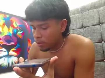 Perverted_guys19 from Chaturbate