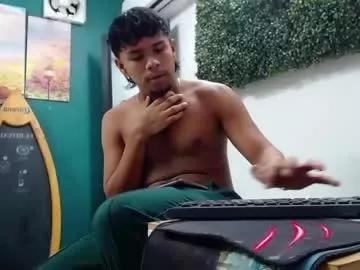 Perverted_guys19 from Chaturbate