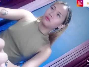 Queena10 from Chaturbate