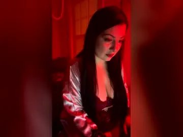 Freechat realthickenergie on Chaturbate