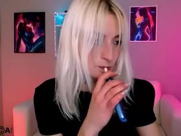 Freechat selinawow on Chaturbate