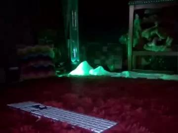 Sexxileeah42o from Chaturbate