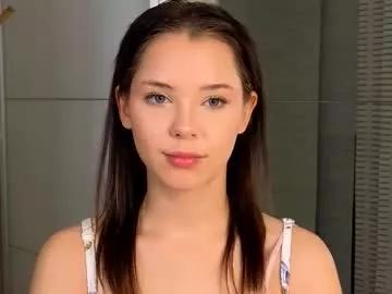 slyshypie from Chaturbate