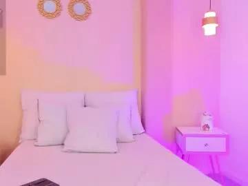 Try girls webcam shows. Sweet cute Free Performers.