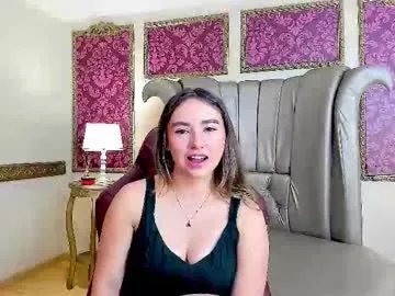 Freechat sofimoonflex on Chaturbate
