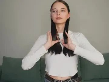 Freechat suzannetoye on Chaturbate