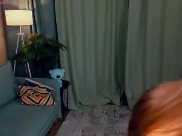 Tessiekhanponaphan from Chaturbate