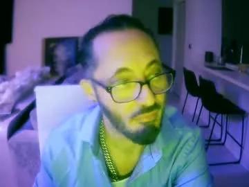 Tuscan_taurus from Chaturbate