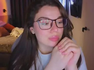 tutti_frutti_ on Chaturbate 